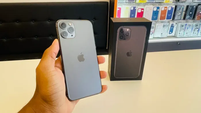 IPHONE 11 PRO 64GB Bat 68% TODO ORIGINAL 3 MESES DE GARANTIA PELA LOJA
