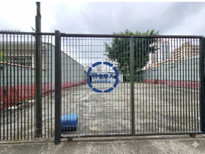 Terreno com edícula com 480 m² para alugar na Aparecida Santos -S.P.