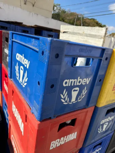 Engradado Ambev cerveja 600ml