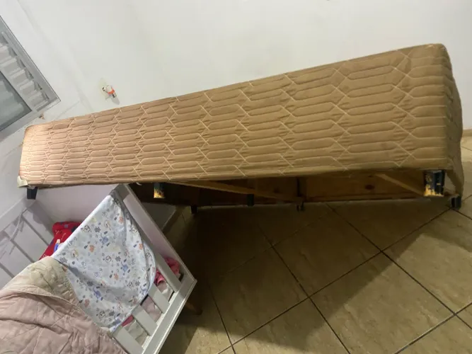 Cama casal box com colchão 200