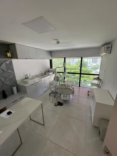[OPORTUNIDADE] Sua Nova Sede de Negócios: Elegância e Prontidão em 48m²