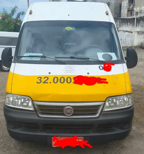 Van ESCOLAR 20 passageiros