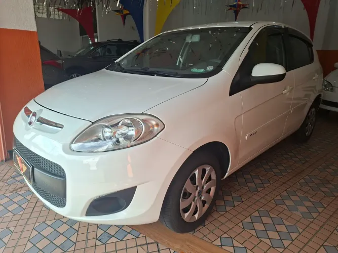 Fiat Palio Attractive 1.0 EVO Fire Flex 8V 5P 2015
