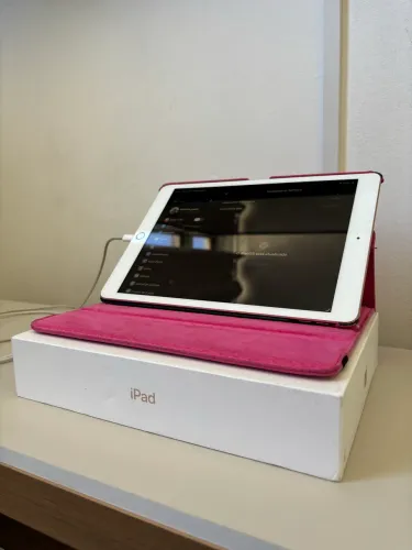 iPad 8 32GB Apple - Original, Conservado e Pronto para Uso