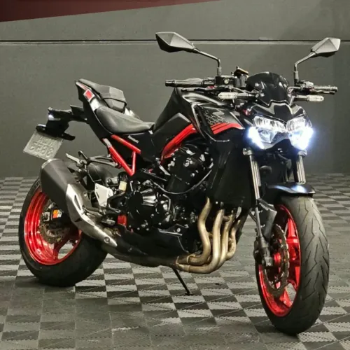Z 900