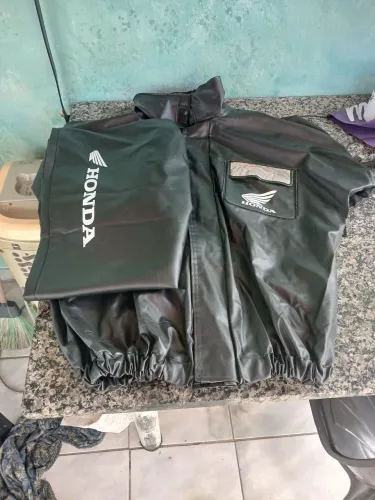 Capa de Chuva Honda Genuína em PVC maleável 