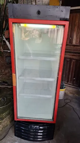 Geladeira expositora metalfrio 378 litros 110v 