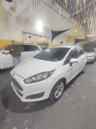 Ford Fiesta Titanium 1.6 16V Flex Mec. 2014