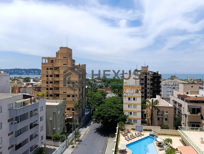 Apartamento com varanda gourmet vista mar e lazer na Praia da Enseada, Guaruja