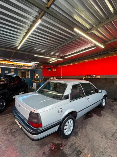 Chevrolet Monza GL 1.8 Efi/ SL/ L/ 650/barc. 2e4p (álcool) 1994
