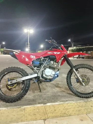 XR200 para trilha.