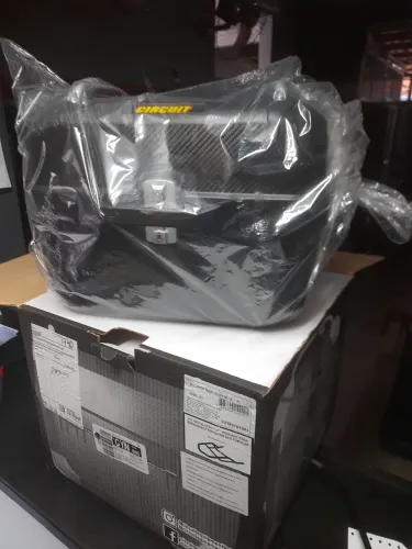 Baú circut 28 L.