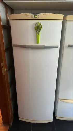Geladeira e freezer gêmeas Brastemp