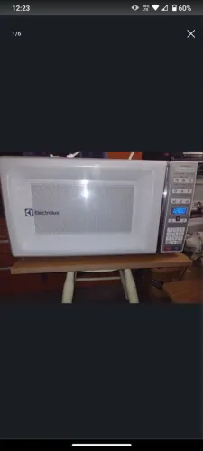 Microondas Eletrolux 34 litros excelente estado