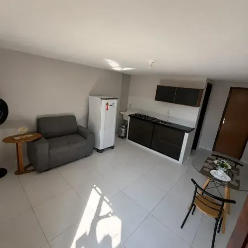 Alugo Kitnet mobiliado no Bairro João Agripino/brisamar em João Pessoa. Ótima localização!