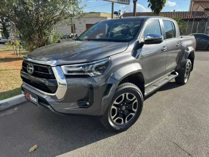 Toyota Hilux CD SRX Plus 4X4 2.8 TDI Die. Aut. 2026
