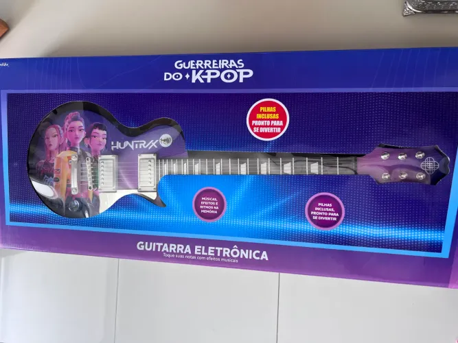 GUITARRA ELÉTRICA GUERREIRAS DO KPOP