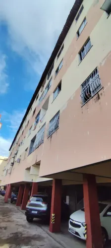 Apt. bem dividido, Vista Livre, próximo à Av. Monsenhor Tabosa