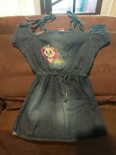 Vende vestido infantil