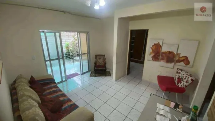 VENDO ÓTIMA CASA COM 8 QUARTOS NO BAIRRO DA IPUTINGA / RECIFE