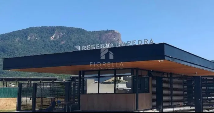 Terreno no Condomínio Reserva da Pedra no bairro Pedra Branca, Palhoça