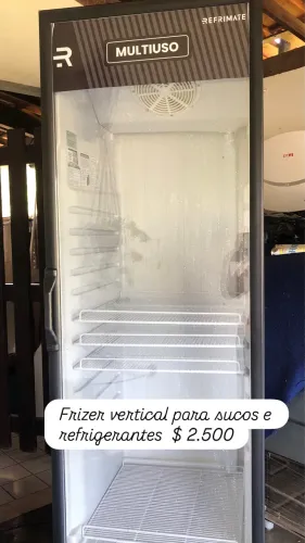 Frizer vertical para refrigerante e sucos 