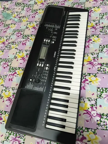 TECLADO YAMAHA