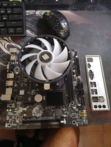 Kit ryzen am4 a320 com 3200g sem memória 