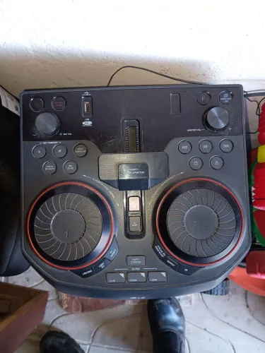 Caixa de som LG XBOOM OK55