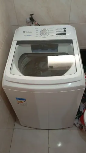 Máquina de Lavar Eletrolux 17 kilos semi-nova