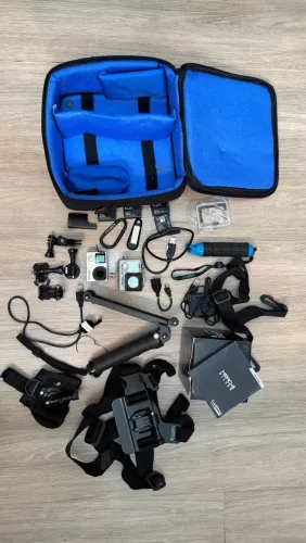 GoPro HERO4 Silver + Kit Completo de Acessórios + Case + Baterias