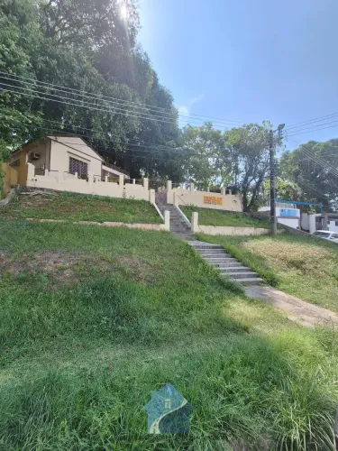 Casa na Rua Apurinã - Centro.