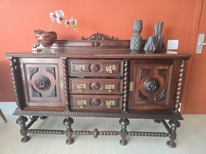 Buffet antigo madeira