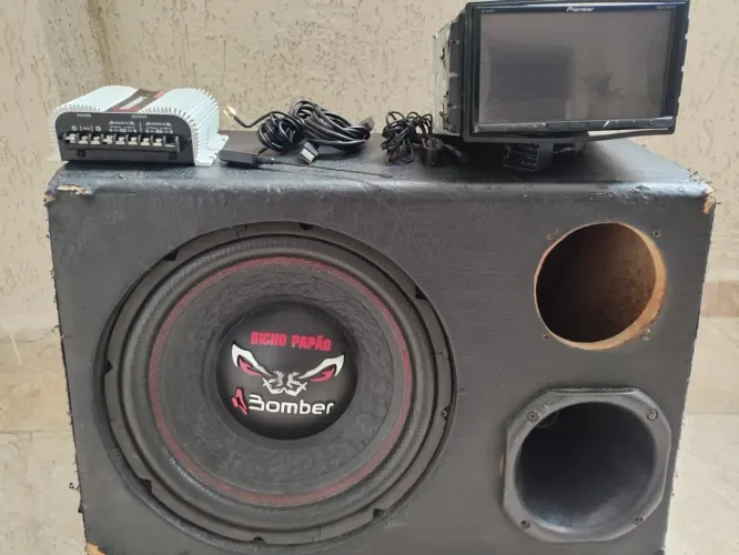 SOM Pioneer Bomber Taramp's