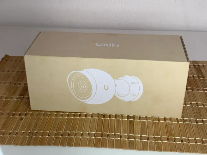 Câmera unifi modelo G5 G5 bullet lacrada