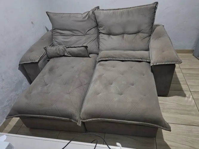 Sofá retrátil reclinável