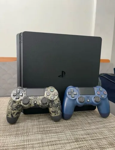 Ps4 slim 1TB