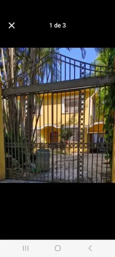 Material de demolição Grade e Portão