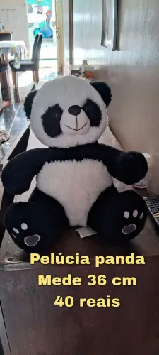 Pelúcia panda seminova