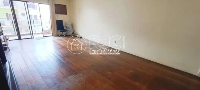 Imóvel para venda tem 136 metros quadrados com 3 quartos em Vila Isabel - Rio de Janeiro -