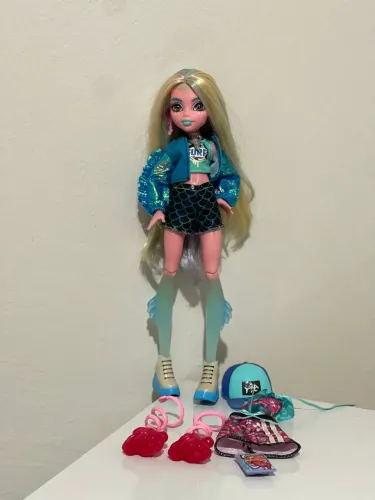 Lagoona - monster high ss1 - skulmate secrets