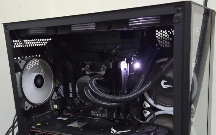 Kit para PC Gamer Ryzen 7 5700x3D (Pego notebook gamer na troca)