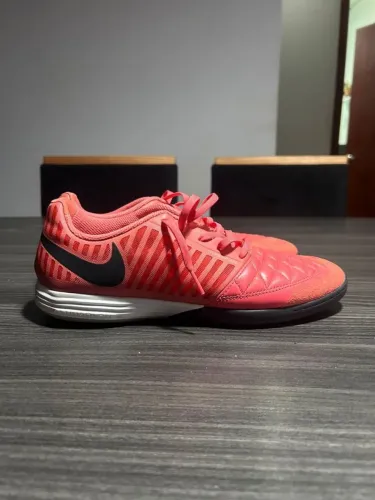 Super oferta Chuteira Nike