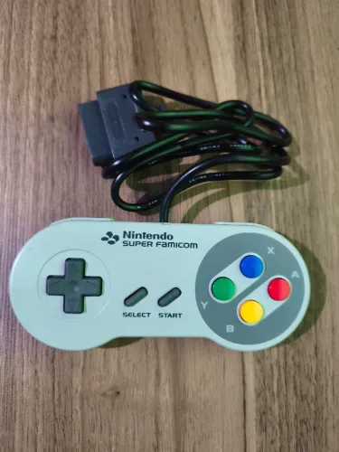 Controle original Super Famicom bem branquinho