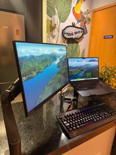 Monitor Gamer Samsung 24 Polegadas T350 Semi Novo + Brinde