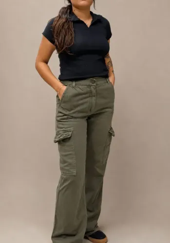 Calça cargo verde - Desapego