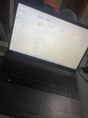 Notebook Vaio 4gb RAM i3