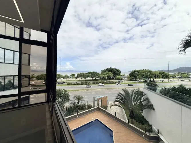 Imóvel para venda com 206 metros quadrados com 3 quartos em Agronômica - Florianópolis - S