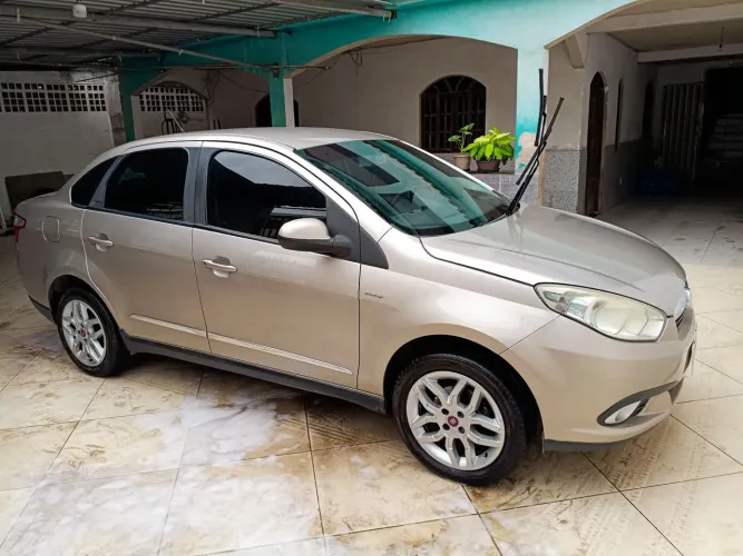 Fiat Grand Siena Essence Dual. 1.6 Flex 16V 2013