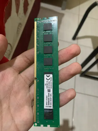 Memória PC 8GB Kingston Ddr3 1600mhz Pc3 12800 KVR16N11/8 semiNovo